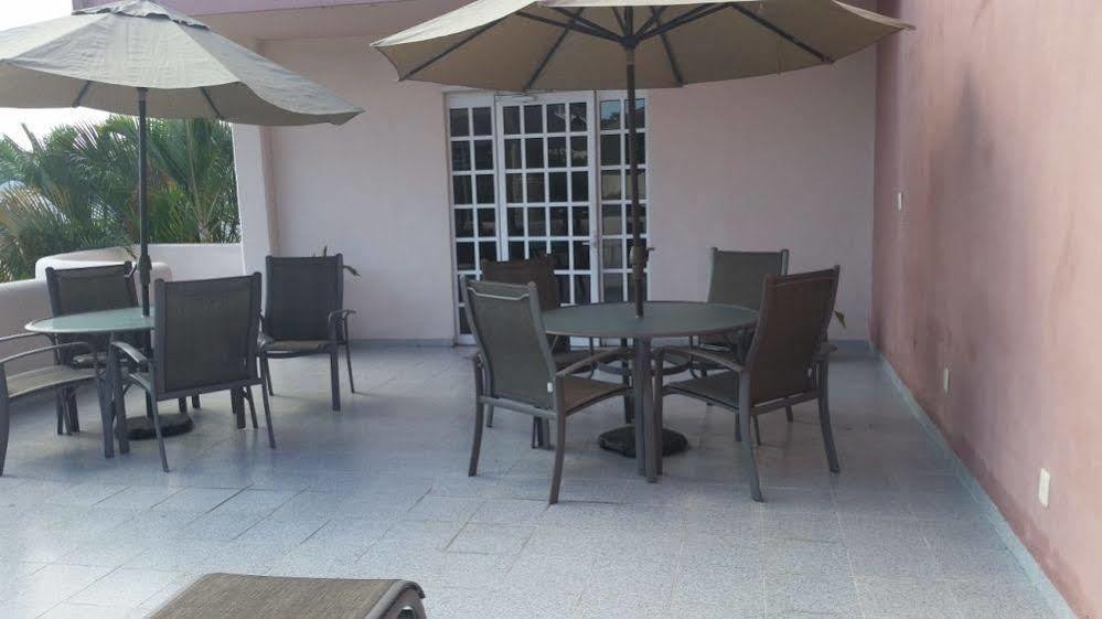 Hotel Cancun Handall Buitenkant foto
